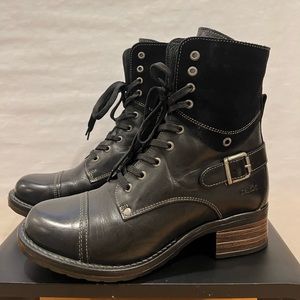 Taos Crave Boot - Size 8-8.5 US, 39 EUR
